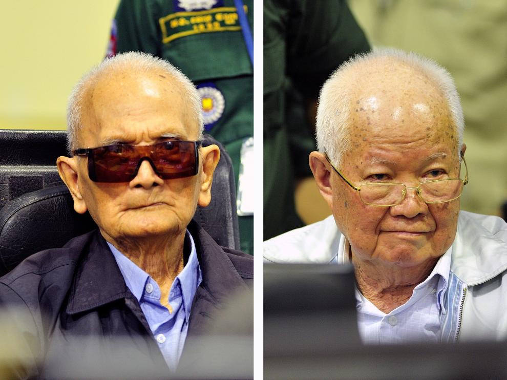 El ex 'número dos' e ideólogo de la organización comunista, Nuon Chea, de 92 años, y el antiguo jefe de Estado de ese régimen, Khieu Samphan, de 87, condenados a cadena perpetua.