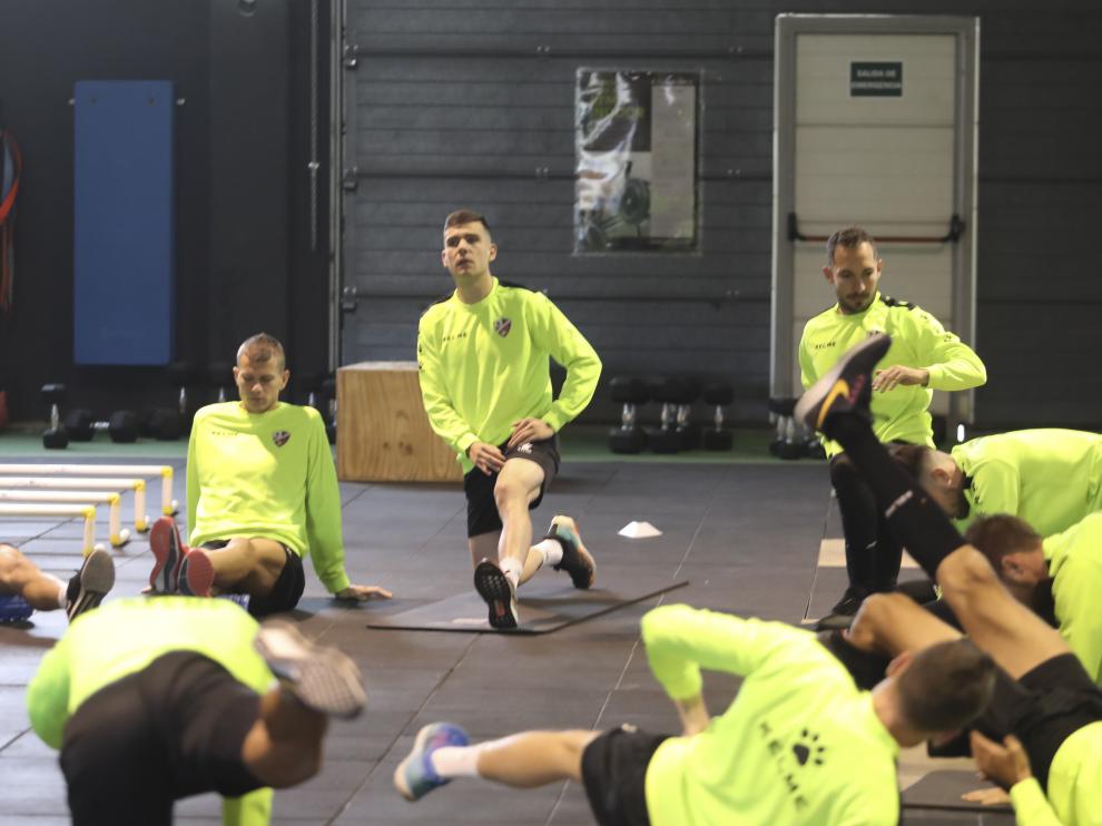 Los jugadores de la Sociedad Deportiva Huesca, en el entrenamiento de esta mañana.