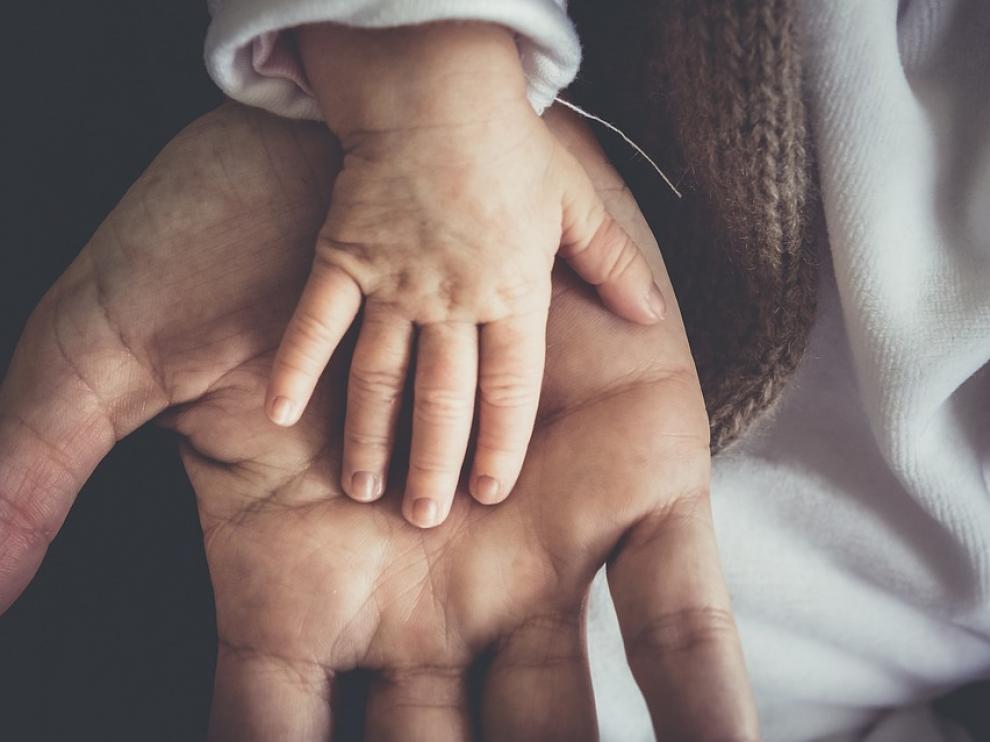 Aumentan los hombres con excedencia por el cuidado de sus hijos, pero solo suponen el 7%.