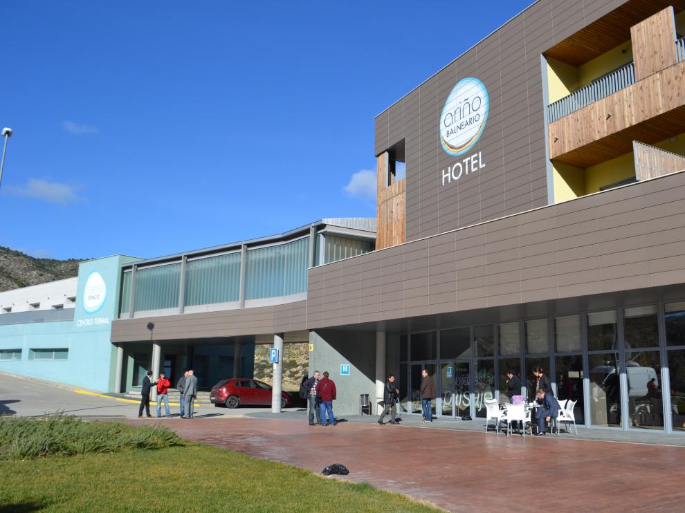 El balneario de Ariño, financiado con 7 millones de euros del Plan Miner, da trabajo a 57 personas a pleno rendimiento