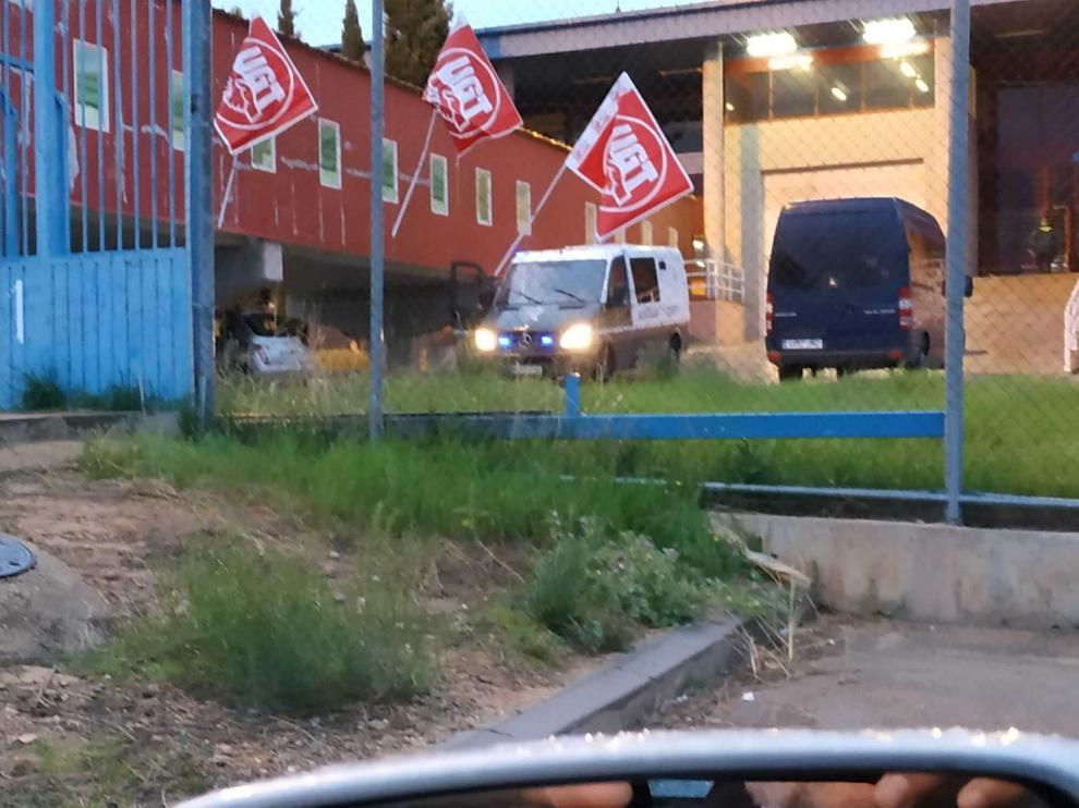 Un piquete informativo ha obligado a retrasar el traslado a Madrid del Rey del Cachopo