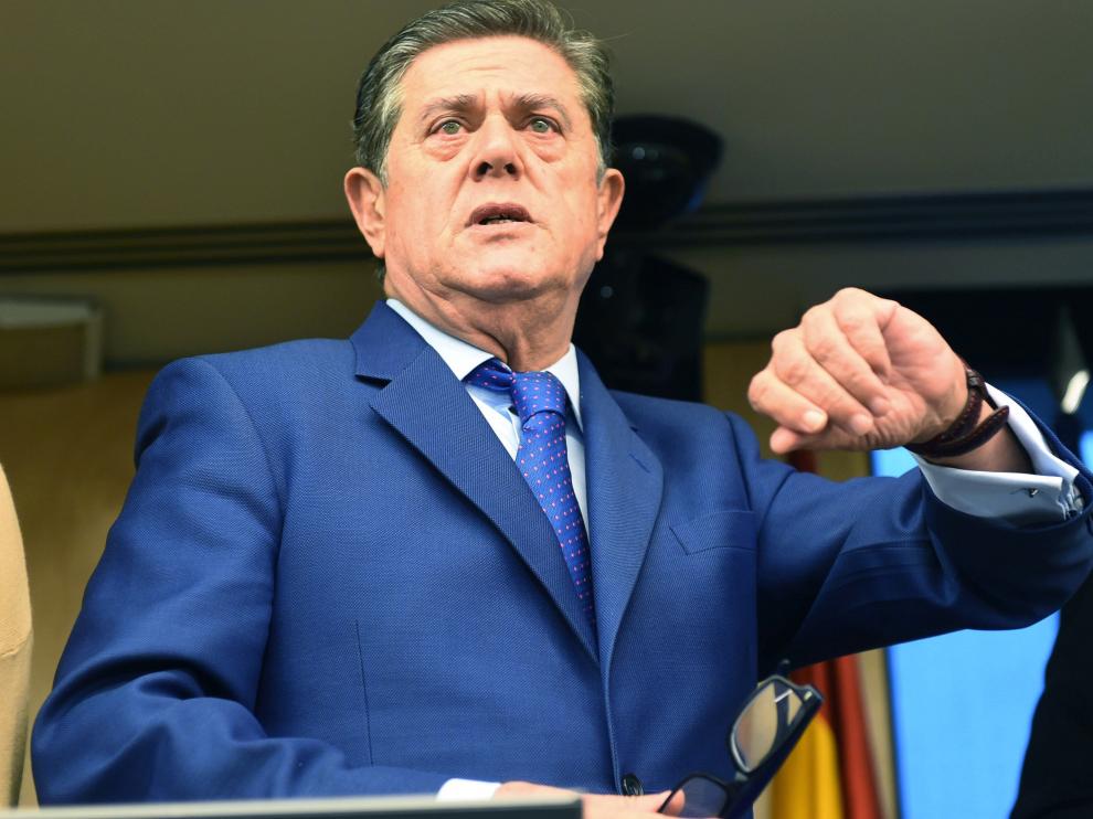 Federico Trillo a su llegada para comparecer en la Comisión de Investigación de la supuesta financiación ilegal del PP.