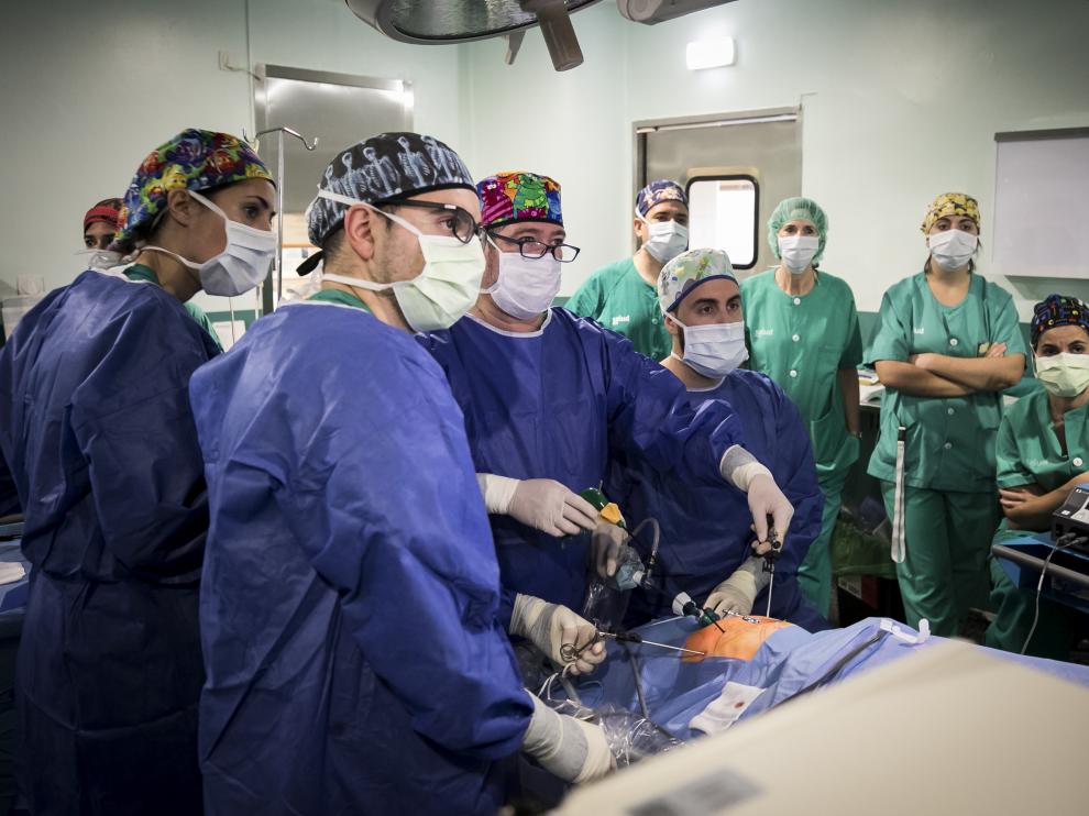 Jorge Godoy, cirujano pediátrico chileno, participó en cuatro cirugías del hospital Infantil.