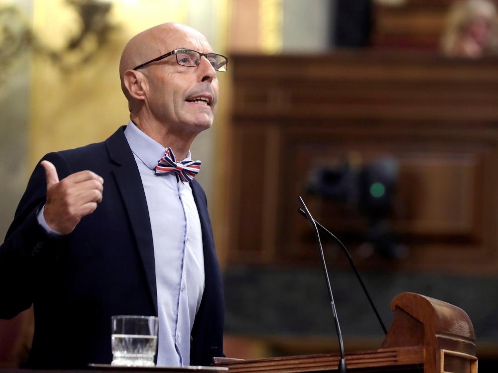 El diputado del PSOE, Antonio Hurtado, durante su intervención en el Pleno del Congreso de los Diputados.