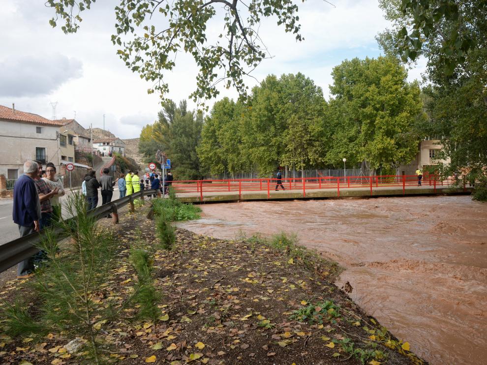 El Alfambra, muy crecido, a su paso por Villalba Baja el pasado 20 de octubre