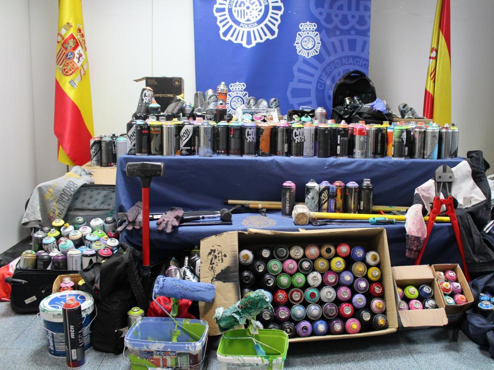 Material incautado a los grafiteros