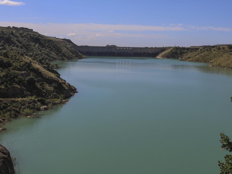 Aspecto del embalse de Montearagón a mediados de este verano.