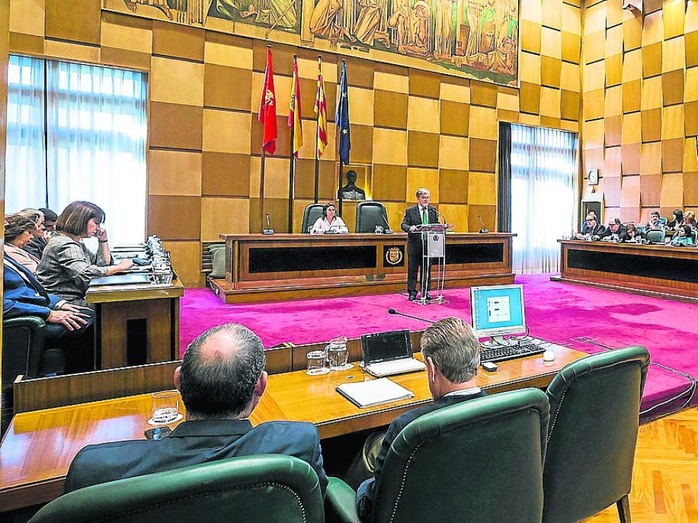 El alcalde, Pedro Santisteve, durante su intervención en el debate sobre el estado de la ciudad de 2017.