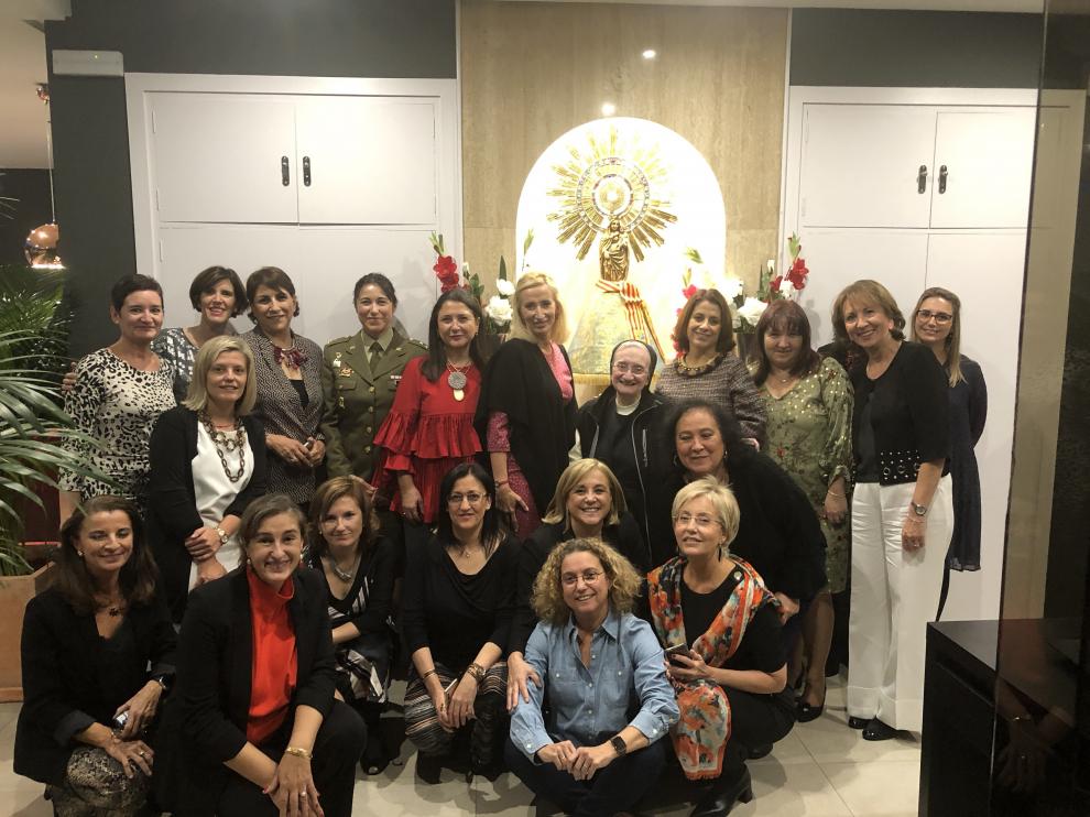Las asistentes a la cena fundacional de Mujeres Influyentes de Aragón