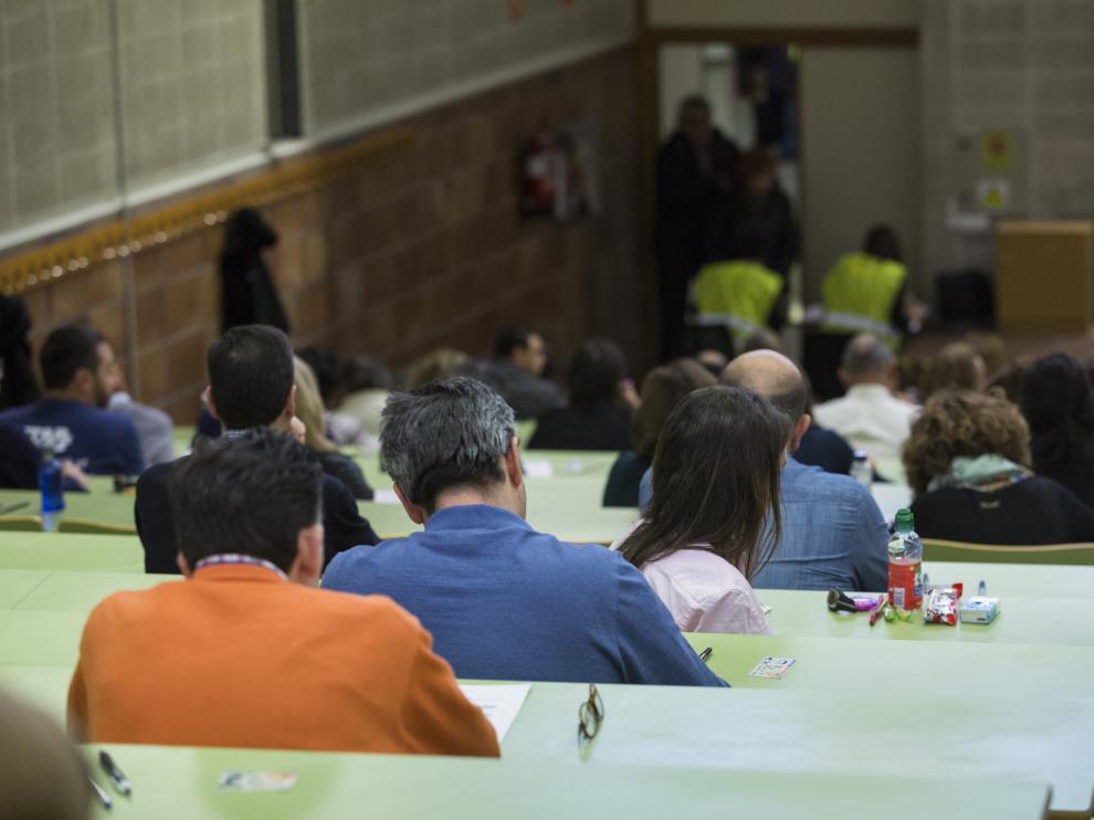 Cerca de 800 opositores optan a las 317 plazas de médico de familia