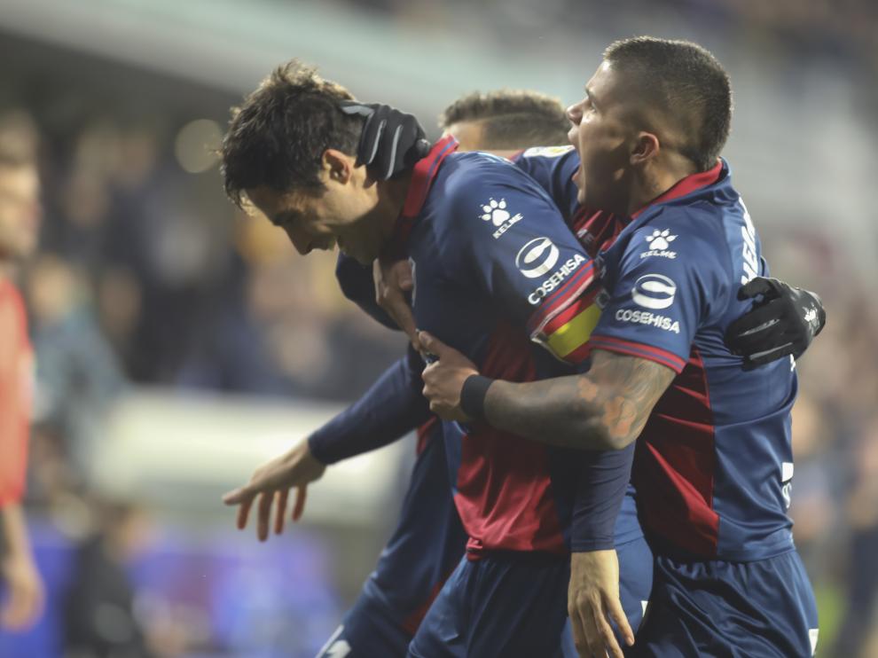 Xabi Etxeita marcó su segundo gol de cabeza en lo que va de Liga.