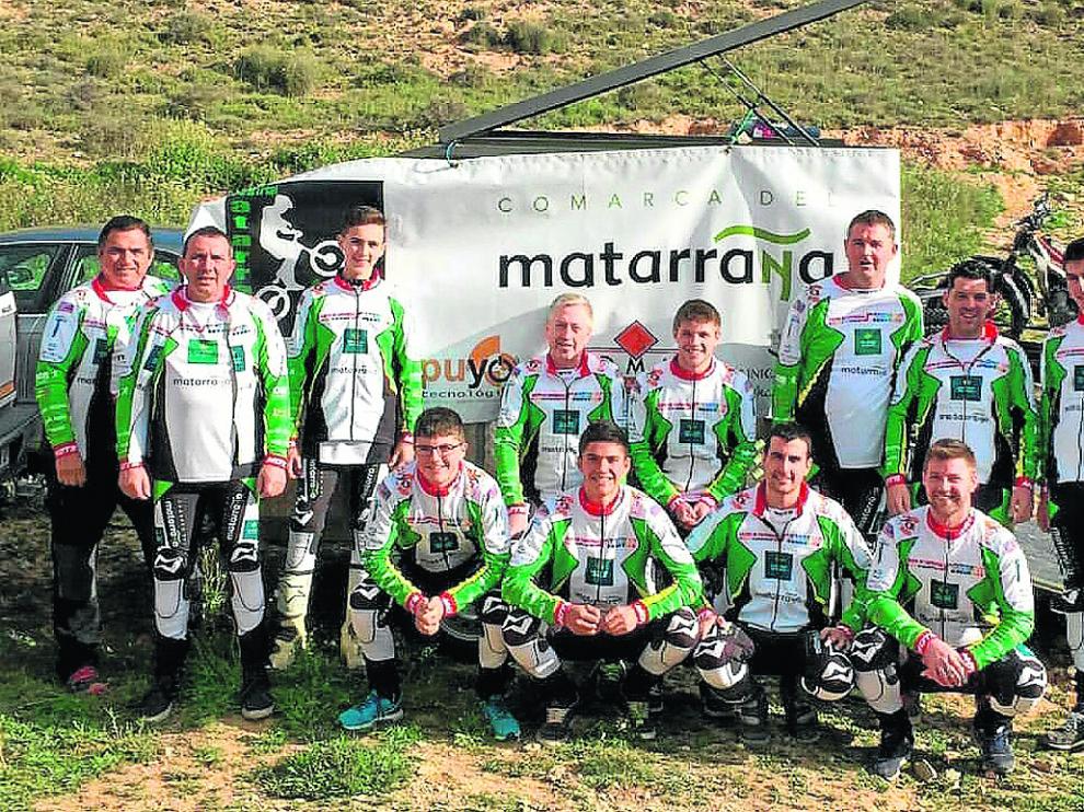 Formación del Club Trial Matarraña, bronce en el último Nacional de la especialidad.