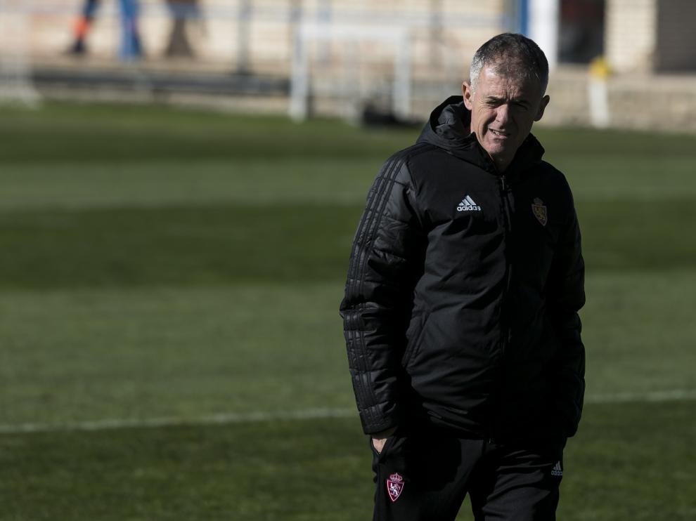 Lucas Alcaraz, pensativo en la Ciudad Deportiva.