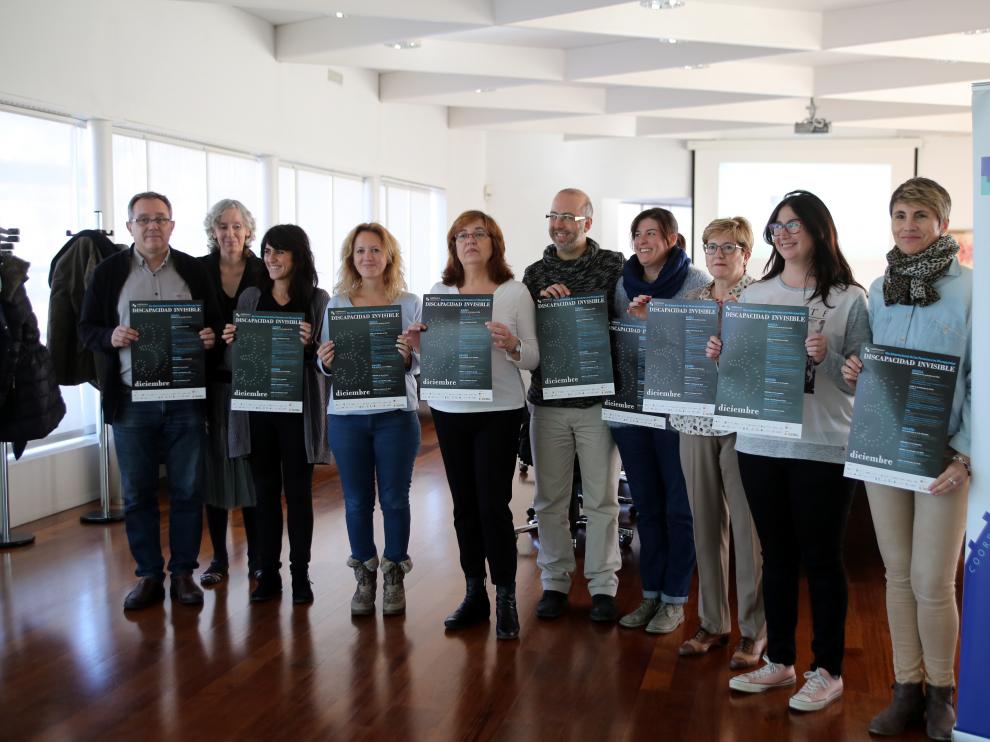 Algunos de los representantes de las 27 entidades agrupados en la coordinadora