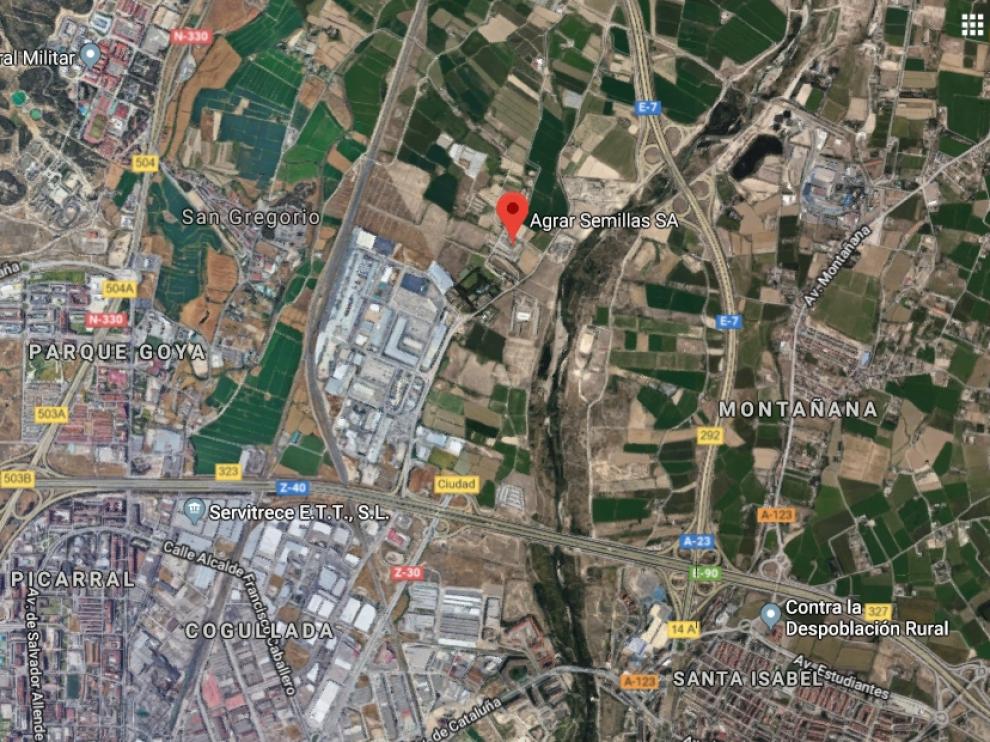 El fuego se ha producido en las instalaciones de la empresa Agrar Semillas, en la carretera de Cogullada.