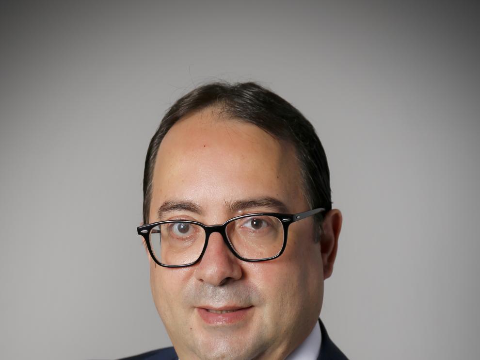 José Enrique Villén Villén, abogado de las Áreas de Sector Público y Contratación Pública en Elece Legal.