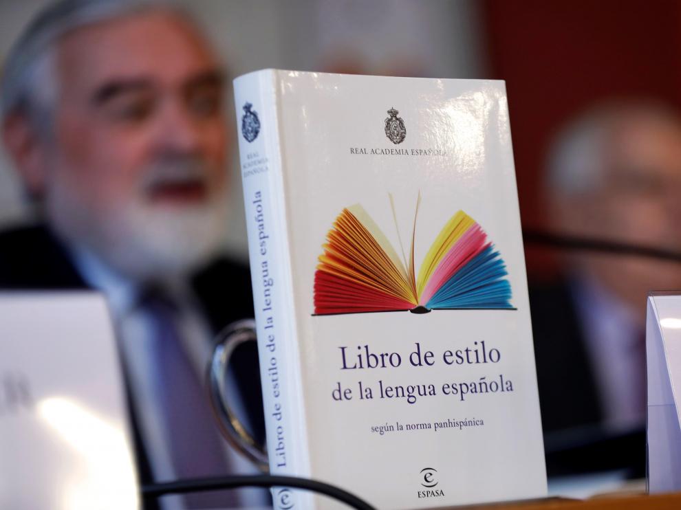 El diccionario sale a la venta a un precio de 24,90 euros
