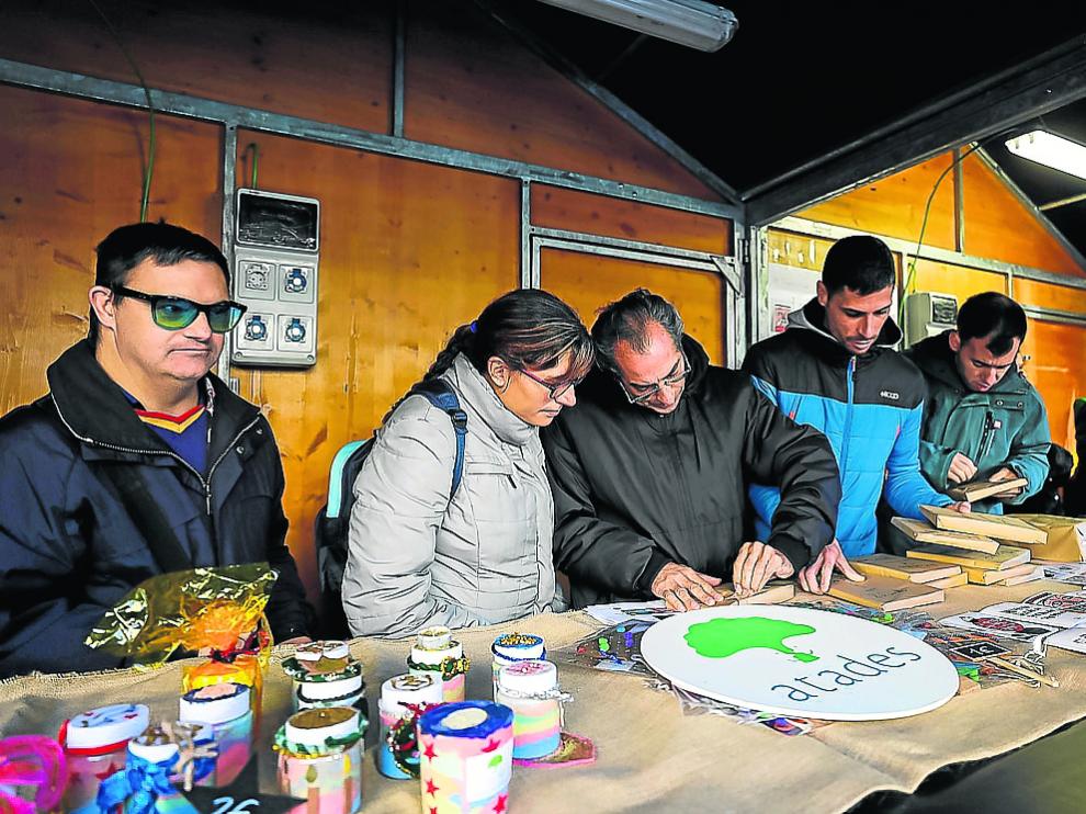 Las seis casetas están abiertas en horario de 11.00 a 14.00 y de 16.30 a 21.00.