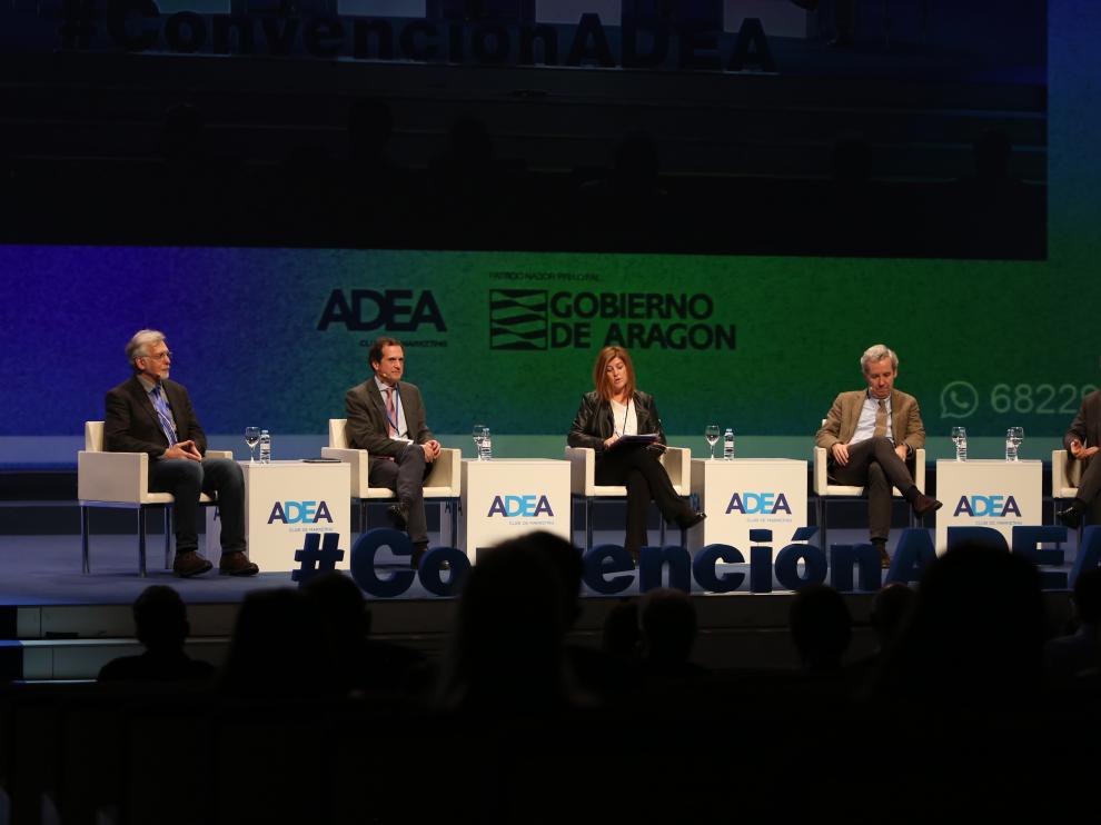 Algunos de los ponentes hoy en la IX Convención de Directivos Adea que se celebra en el Palacio de Congresos de la Expo