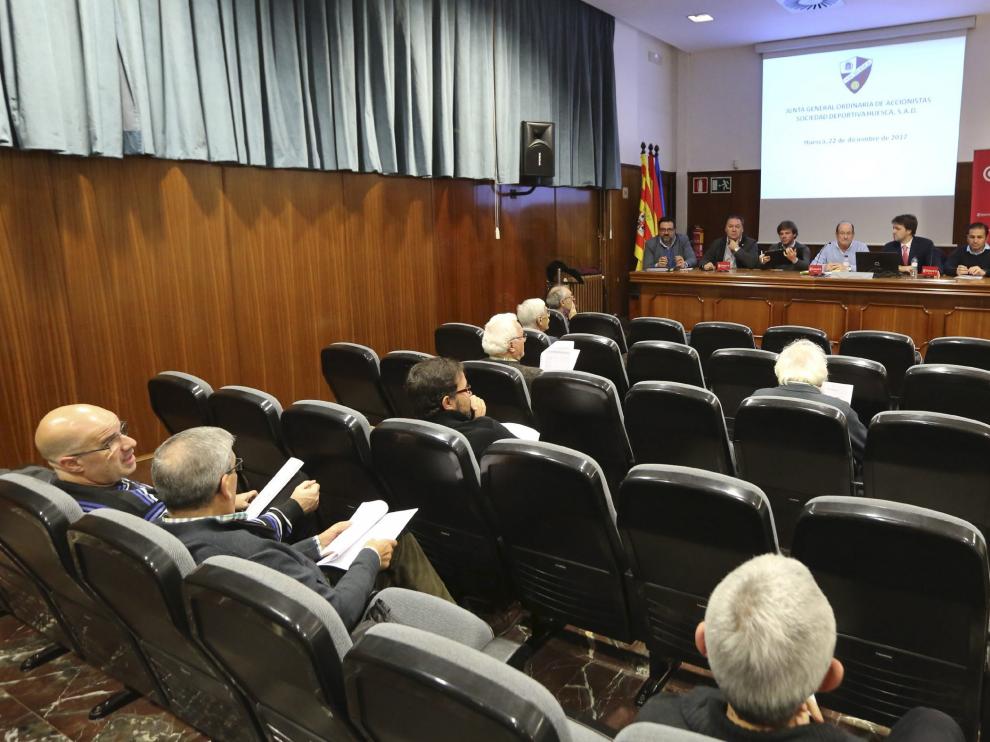 La Cámara de Comercio de Huesca también acogió la junta del año pasado.