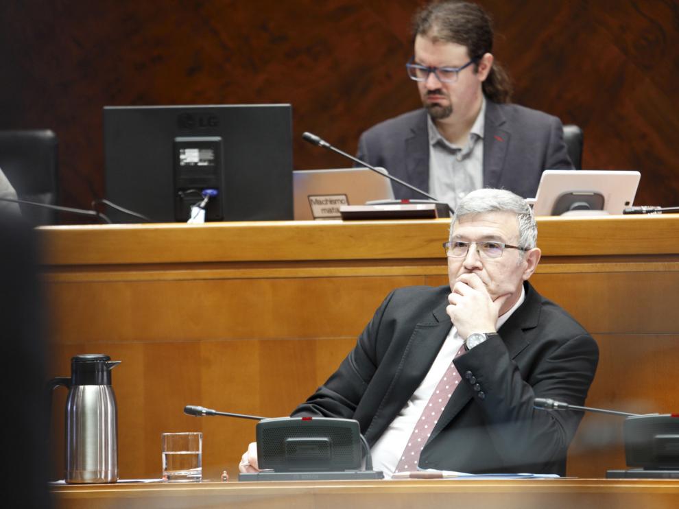 El director gerente del IASS, Joaquín Santos, este miércoles en las Cortes de Aragón.