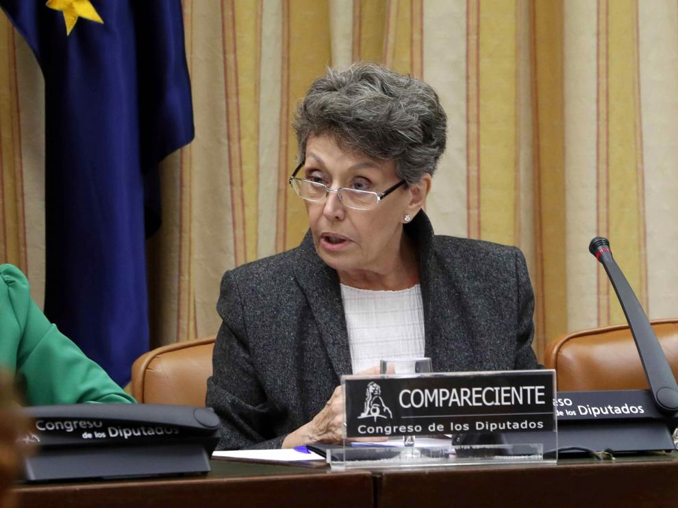 Rosa María Mateo durante su comparecencia en la Comisión Mixta de Control Parlamentario.