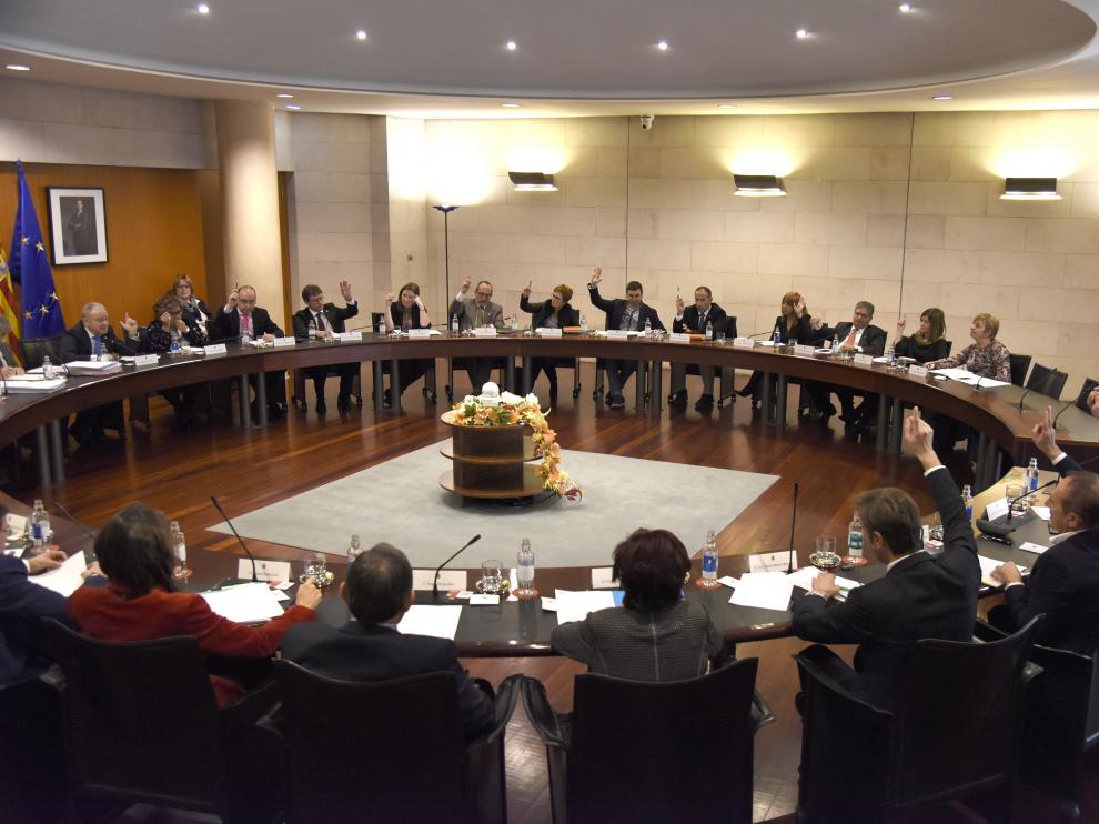 El presupuesto se aprobó con los votos del PSOE y el PAR