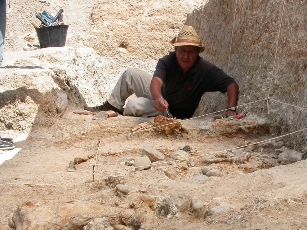 El antropólogo Mohamed Sahnouni, en la excavación.