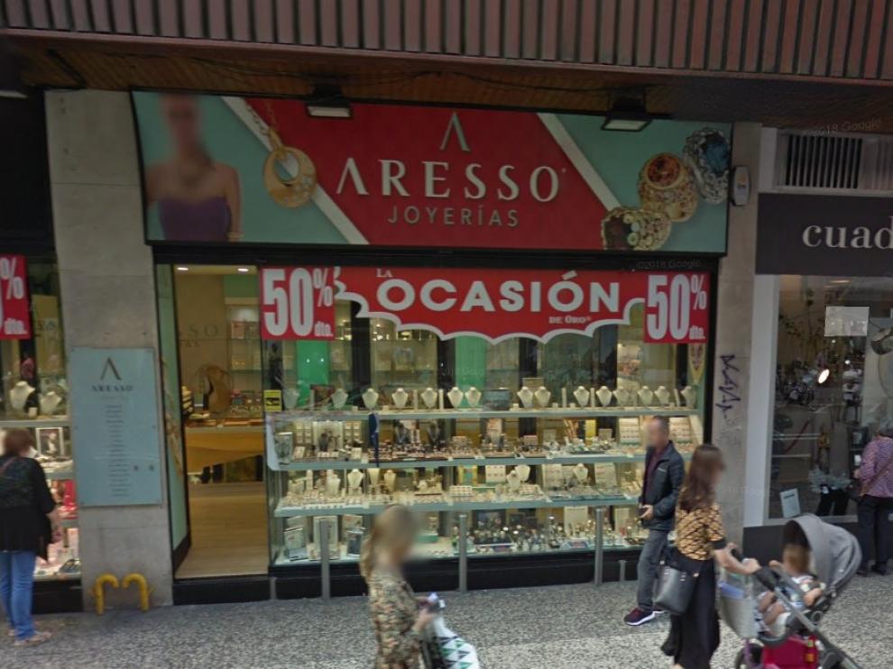 La Policía localiza y detiene al autor del atraco en la joyería Aresso, en el Coso
