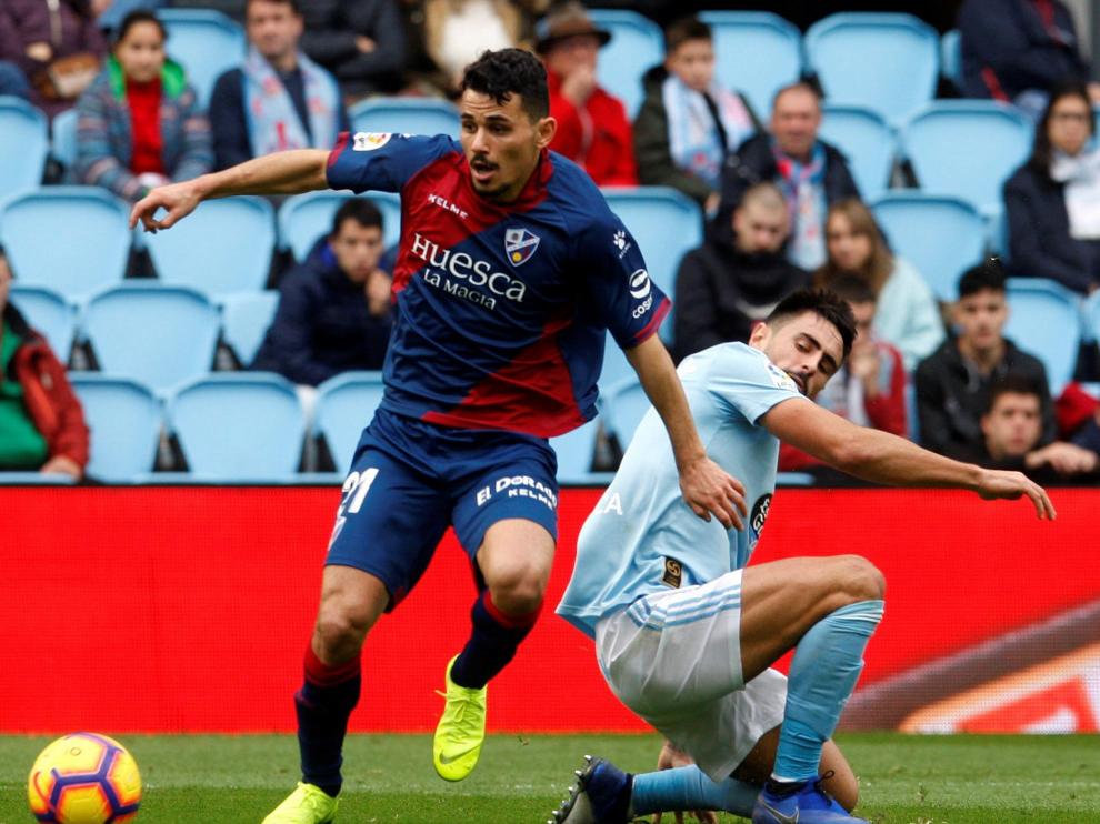Partido entre el Huesca y el Celta jugado en Balaídos
