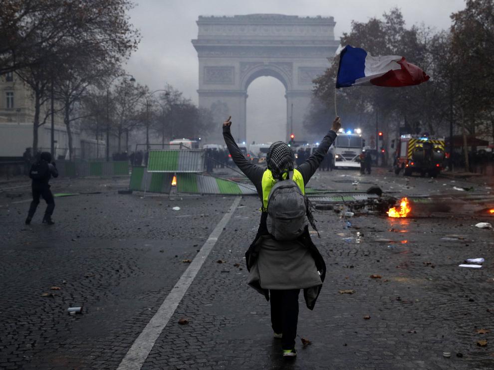 Protestas de los 'chalecos amarillos' en París este sábado.