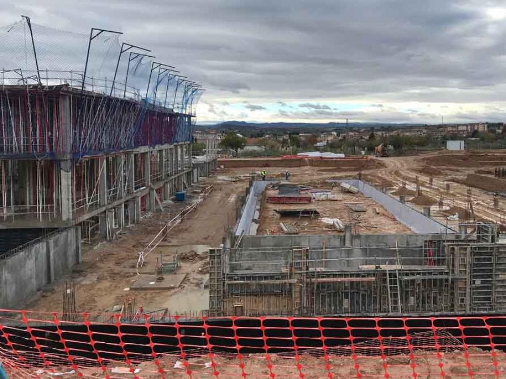 Se está levantando la estructura de la segunda planta del edificio de hospitalización.