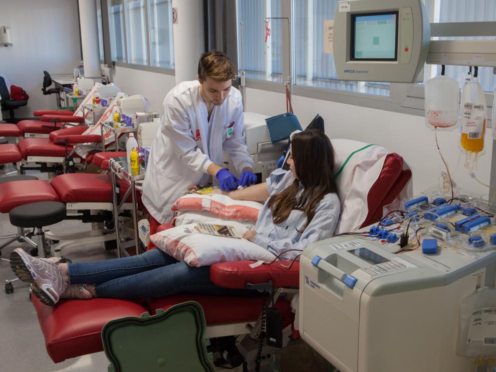 Donante de aféresis en las instalaciones de Banco de Sangre y Tejidos de Aragón.