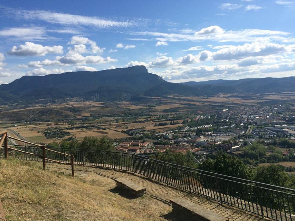 Subir a la Peña Oroel es una de las excursiones preferidas desde Jaca.