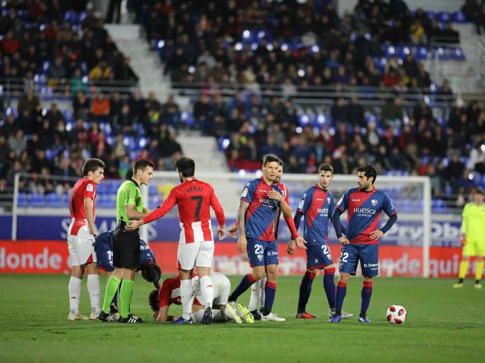 Partido entre el Huesca y el Athletic de Bilbao