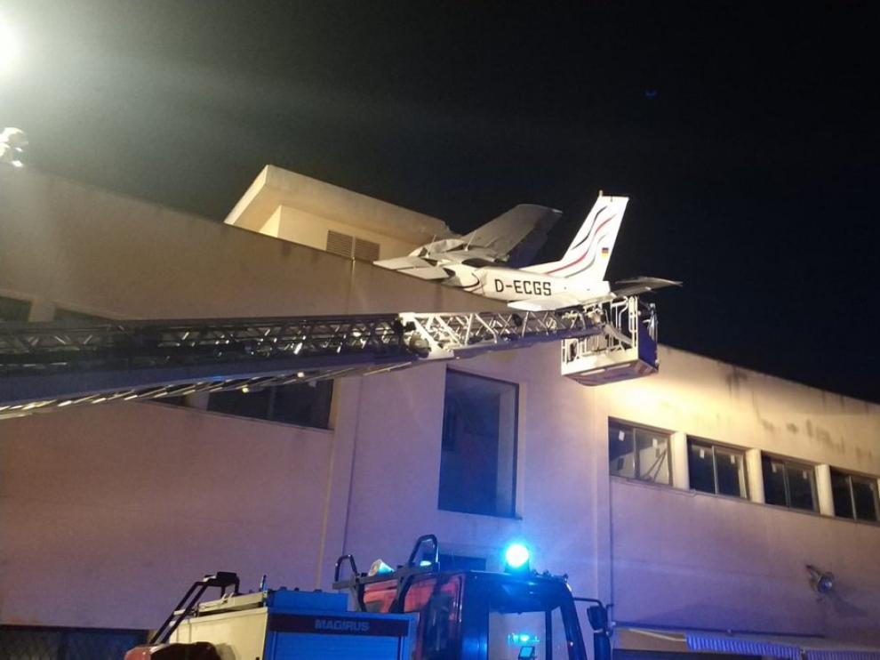 El choque del aparato no afectó a la estructura del edificio.