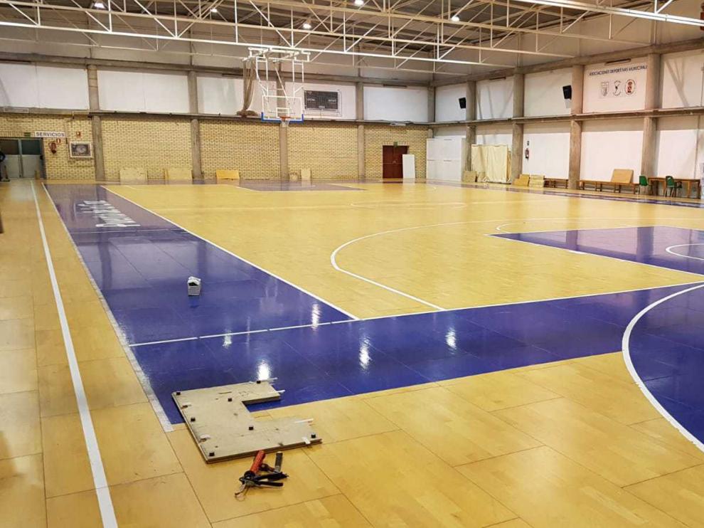 En la imagen la nueva pista colocada en el Pabellón de La Puebla de Alfindén