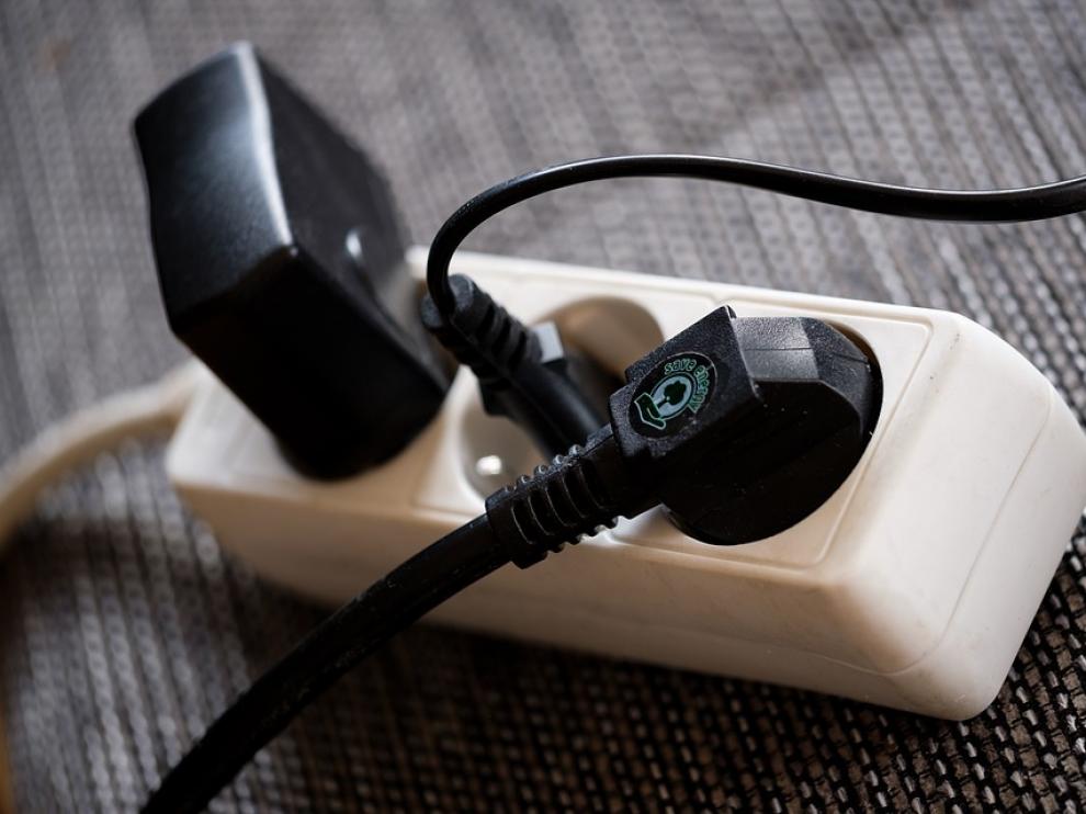 Objetivo: evitar electrocutarse con el móvil en la bañera | Noticias de