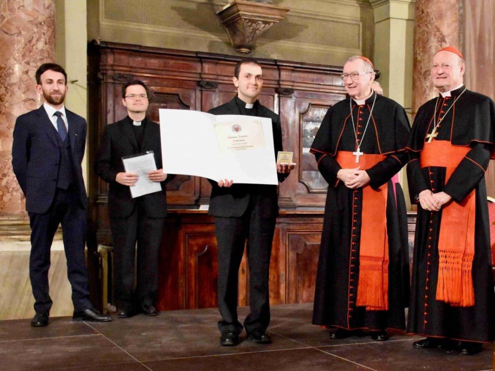 Contín recogió su medalla el pasado día 4 en el Palacio de la Cancillería de Roma.