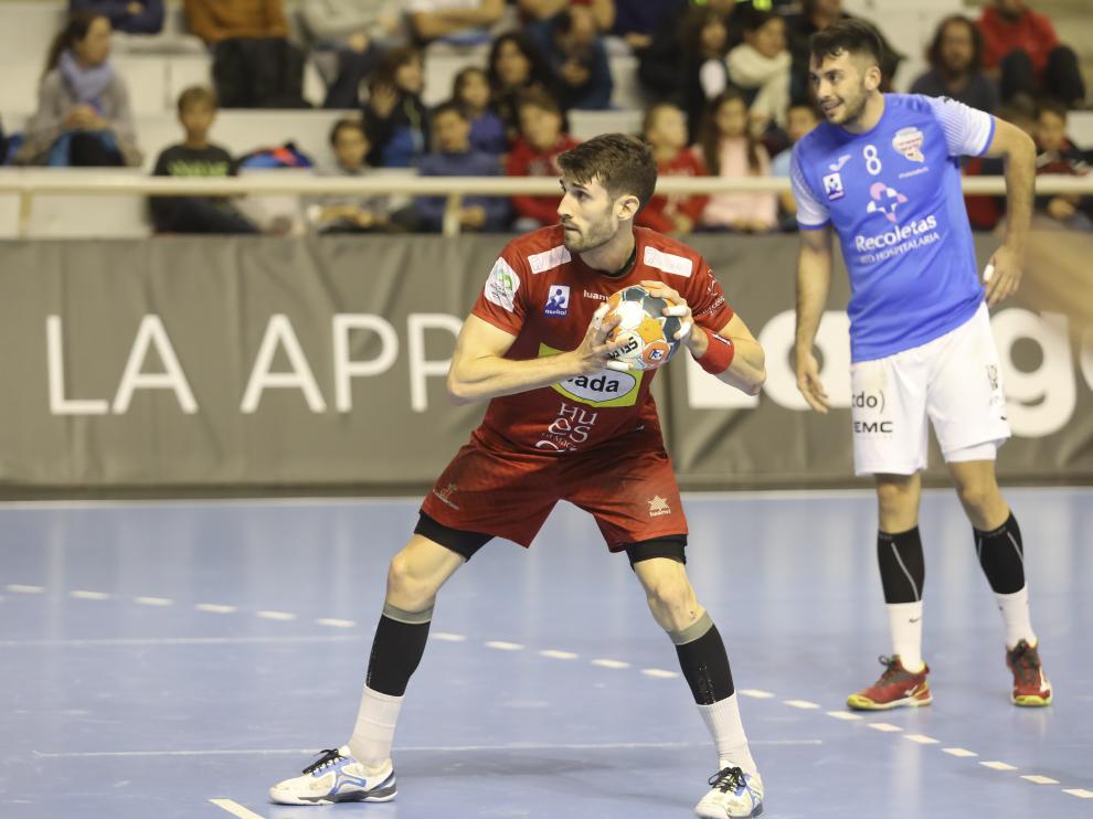 Gerard Carmona se dispone a lanzar.