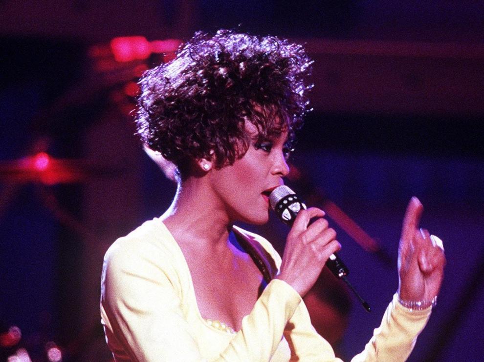 Whitney Houston, intérprete de la famosa versión del tema 'I will always love you', compuesto por Dolly Parton.