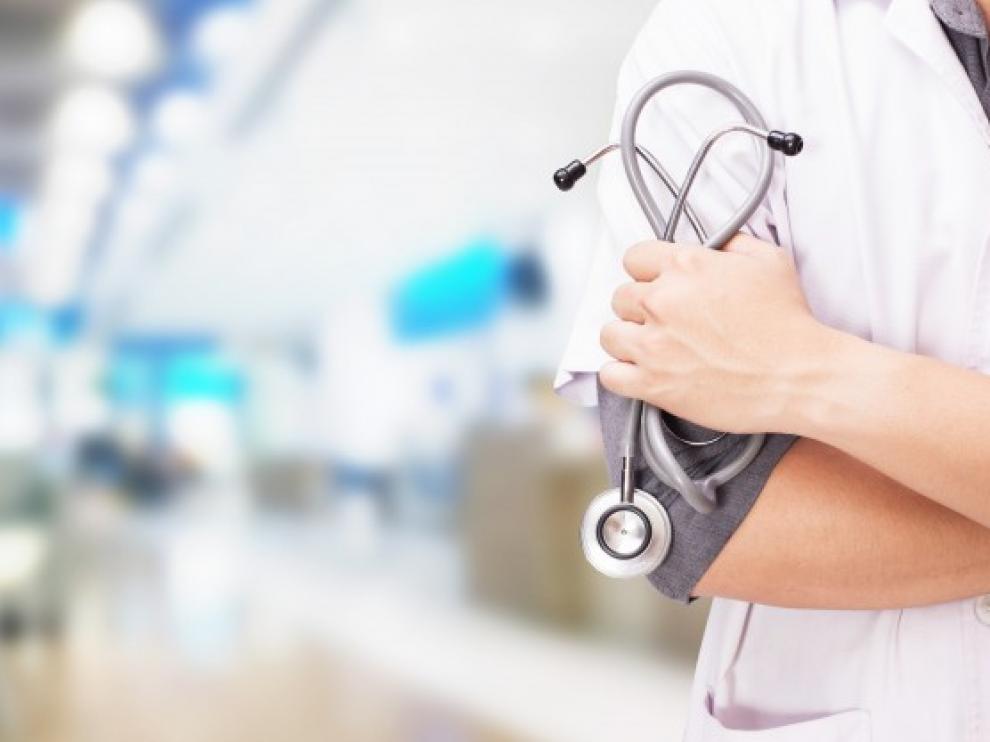 Los médicos reclaman poder alargar su vida laboral y retrasar su jubilación hasta los 70 años