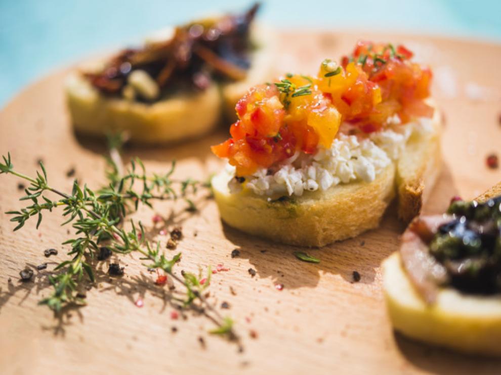 Los bocados de pequeño formato son ideales para matar el gusanillo en las comidas navideñas.