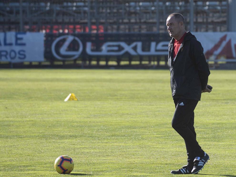 Víctor Fernández en la Ciudad Deportiva.