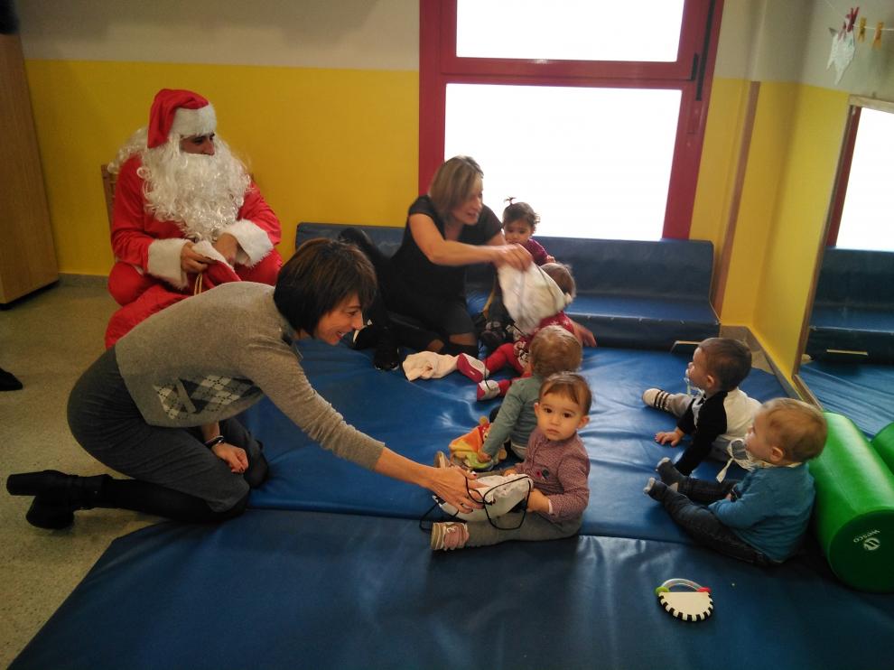 Algunos niños han llorado durante la visita de Papa Noel.