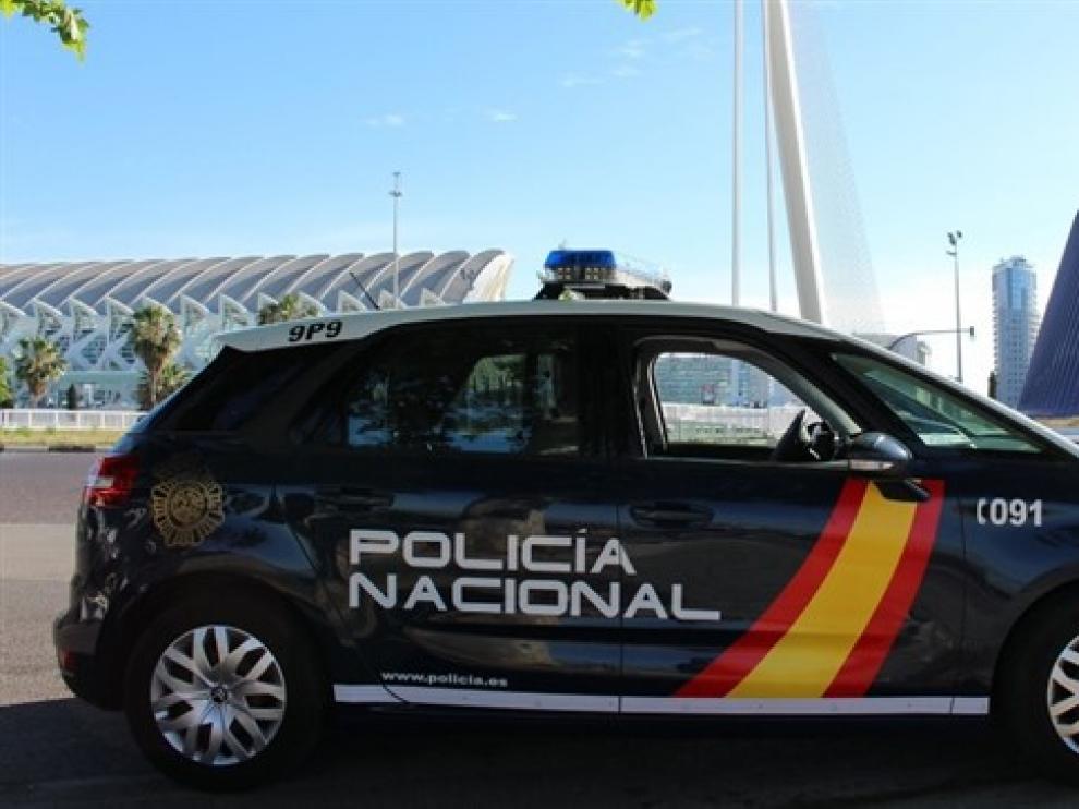 Detenido un hombre tras intentar apuñalar dos veces a una mujer tras una cita en Valencia.