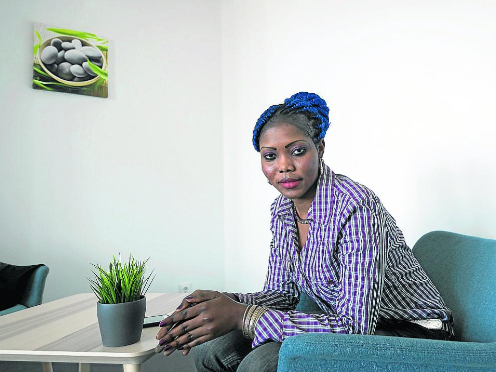 A Judith Ngouana le gustaría contar su historia en un libro o una obra de teatro.