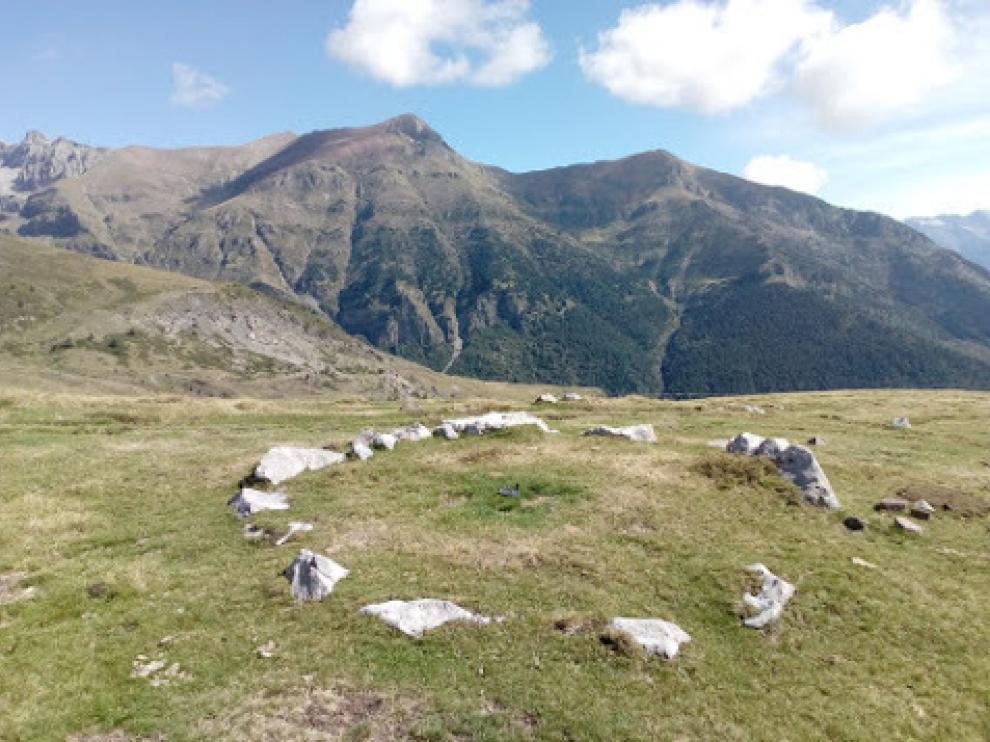 Un crómlech o círculo megalítico encontrado por los arqueólogos en La Poma, en el valle de Gistaín.