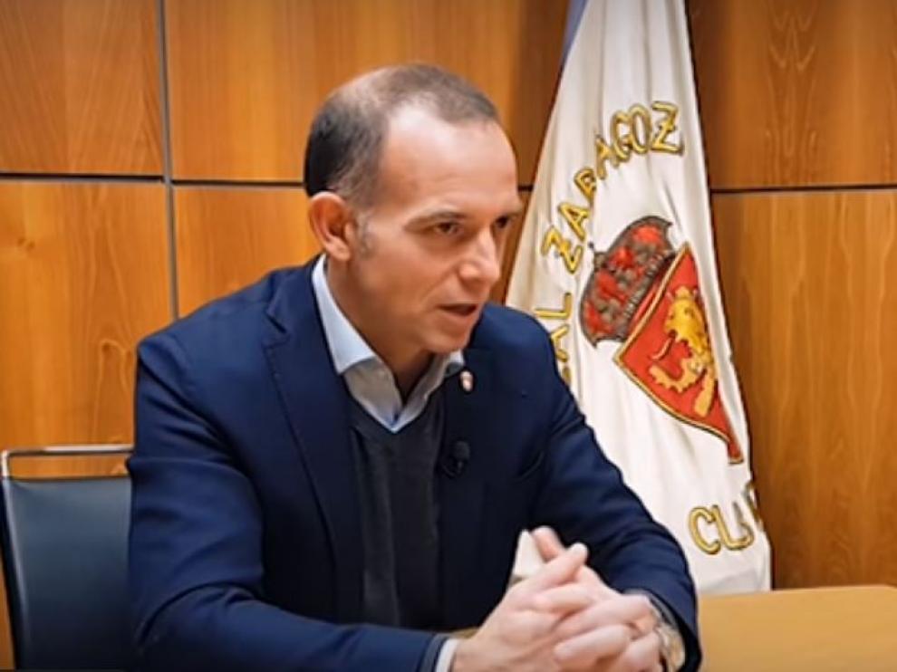 Christian Lapetra, en su despacho en el club, durante la entrevista publicada por el Real Zaragoza en su página web este martes, 1 de enero de 2019.