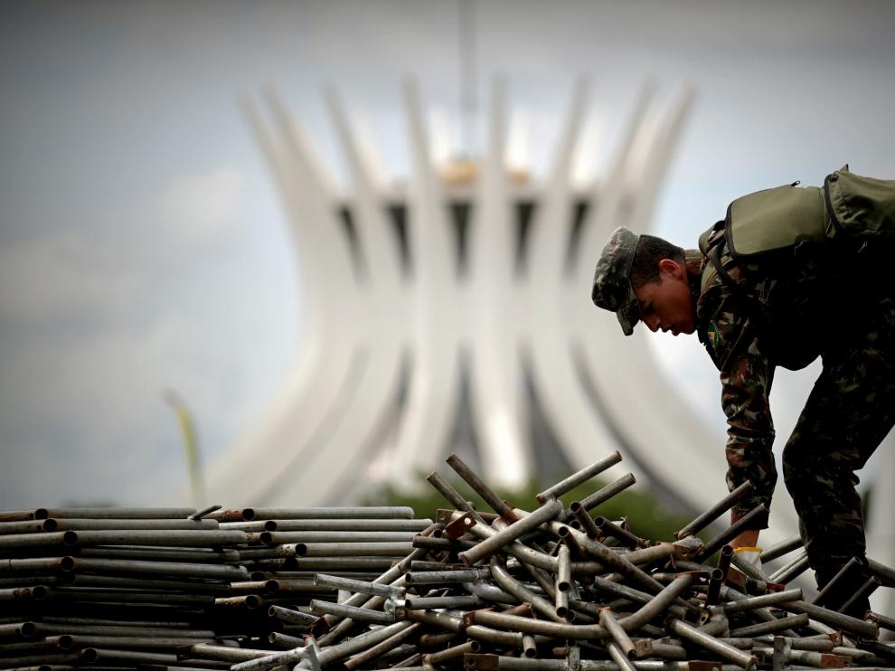 El ejército ultima los detalles de seguridad en Brasilia